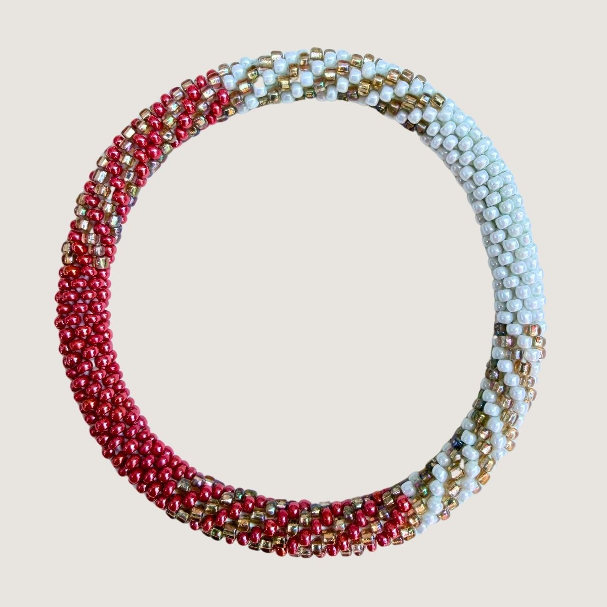 Rouge et bleu clair