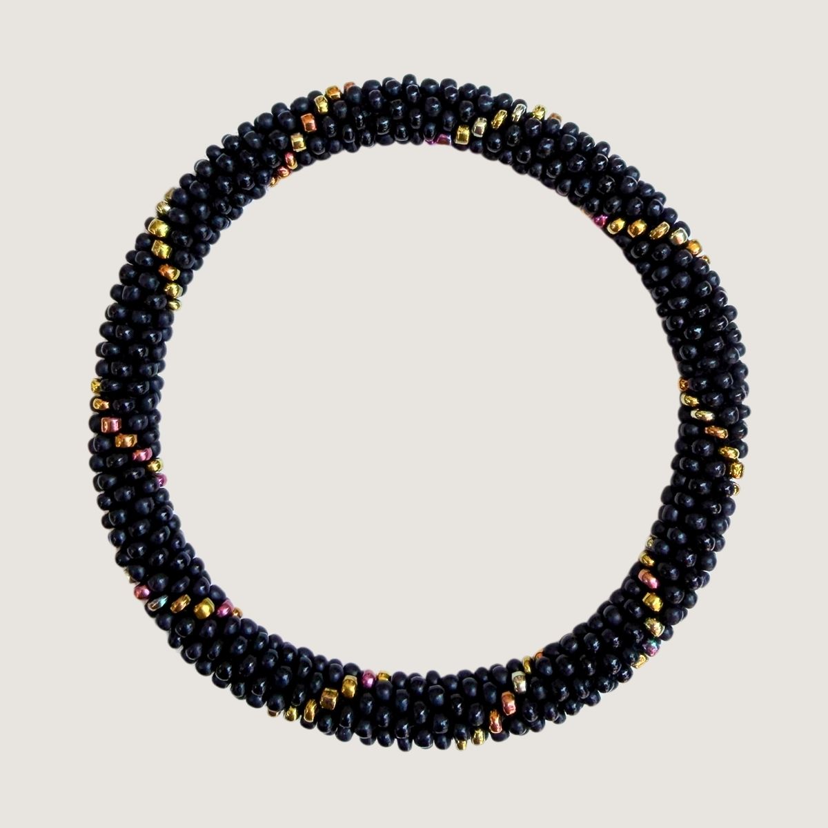 Noir à spirale dorée
