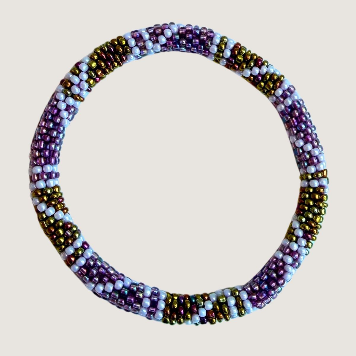 Violet et or moucheté