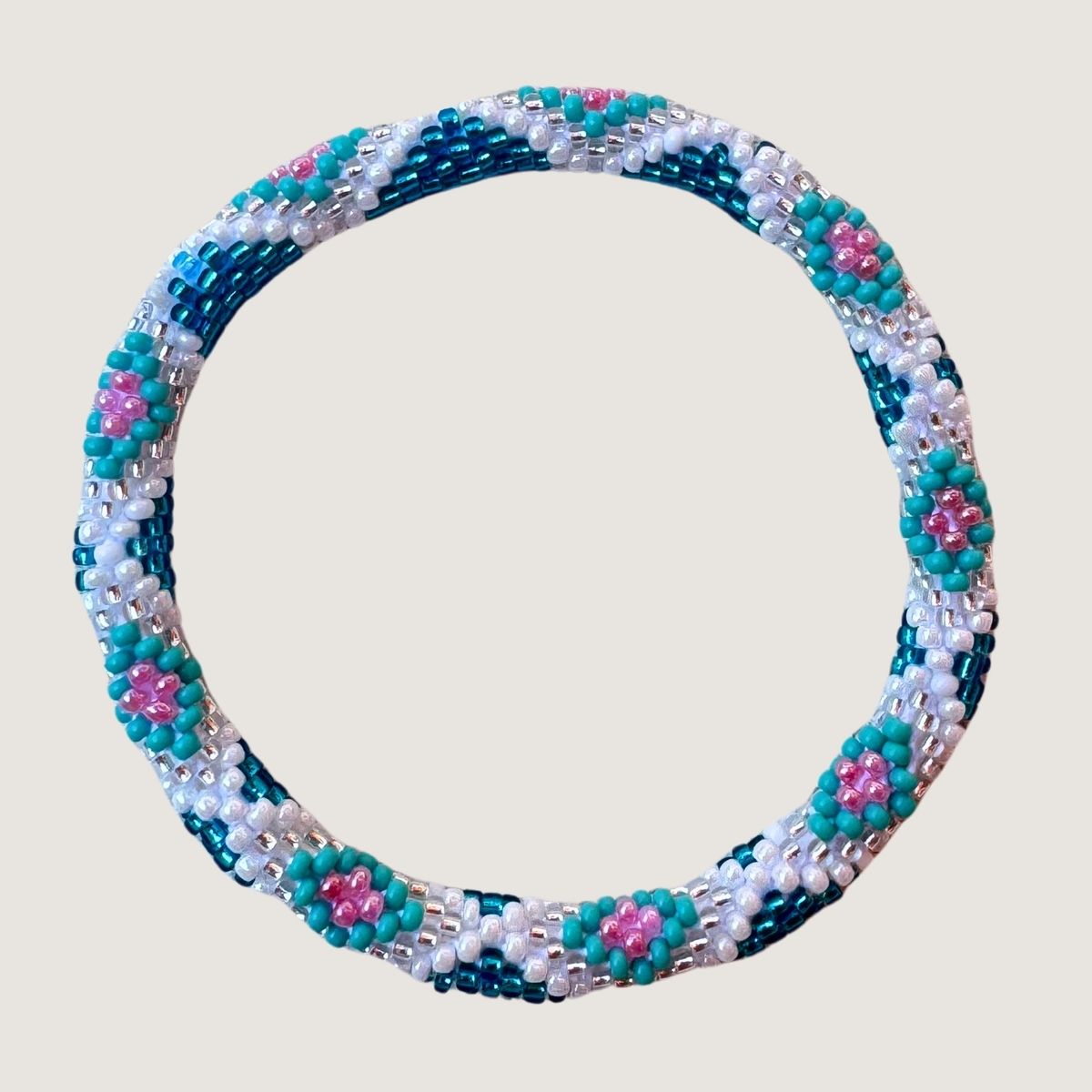 Bleu et rose à fleurs